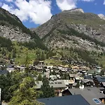 Апартаменты Haus Colmar *