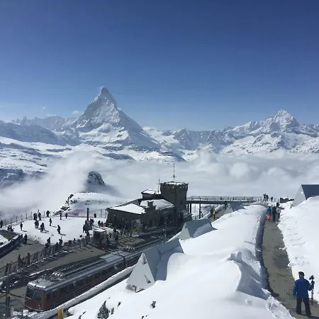 Haus Colmar * ツェルマット