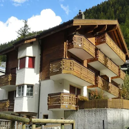Haus Colmar زيرمات